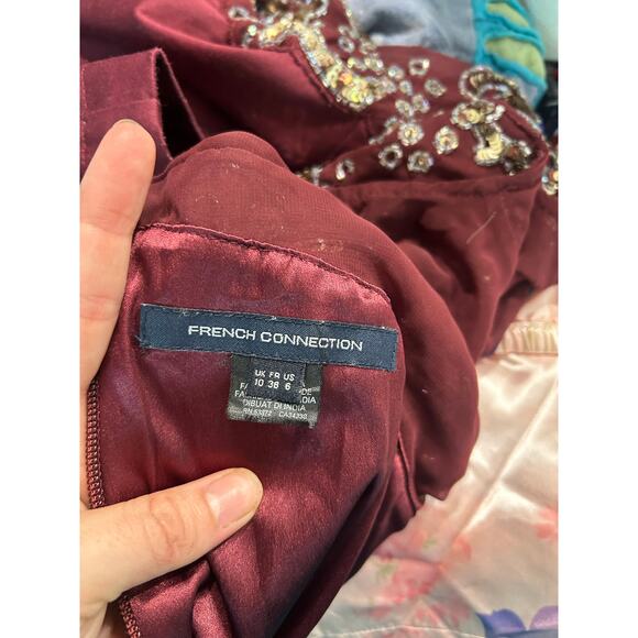 French Connection- Mini sequin detailed sheath dress- wine red- cocktail US 6 - Picture 3 of 3